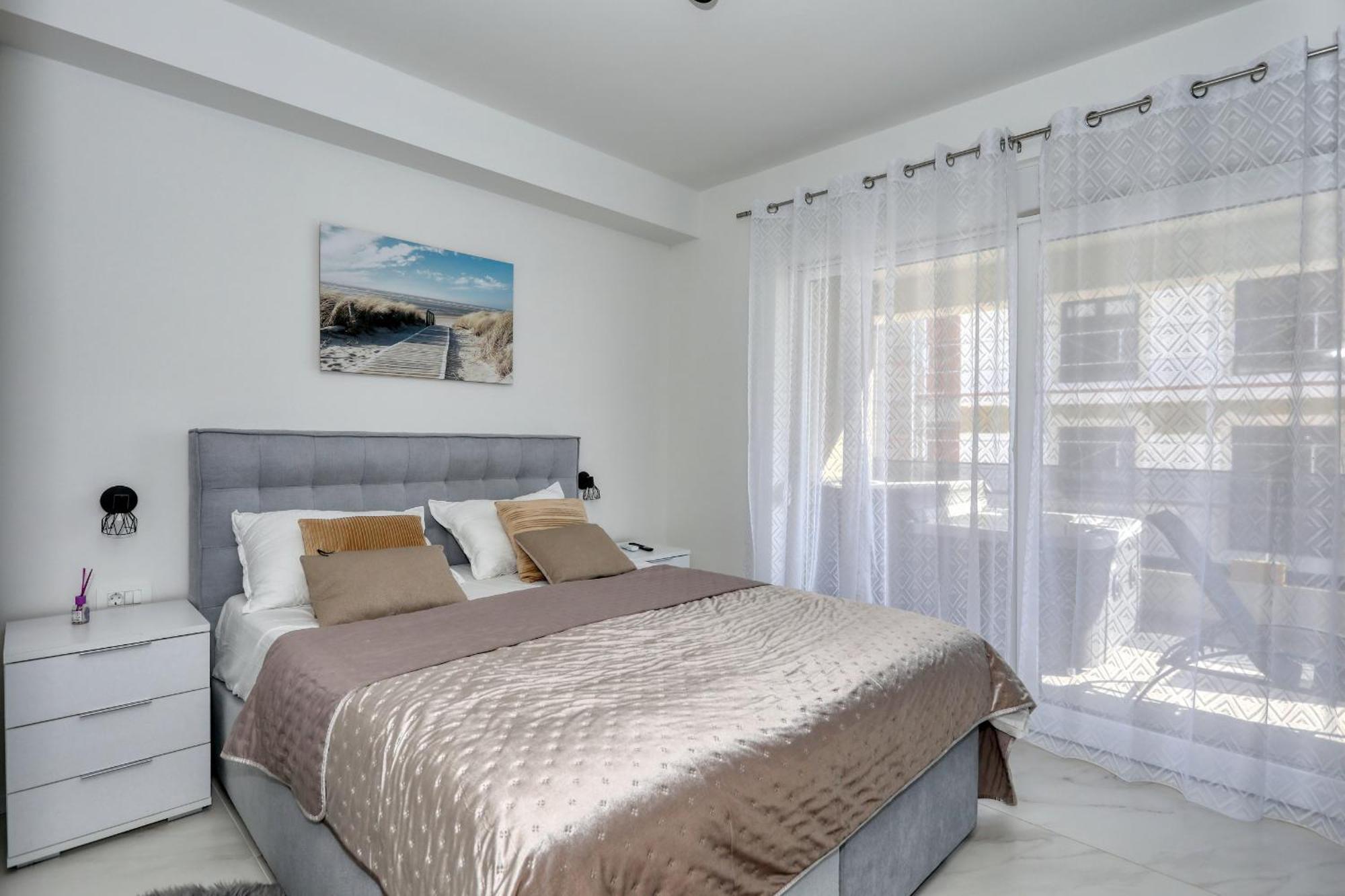 Apartment Relex With Pool & Jacuzzi Privlaka  Exterior photo